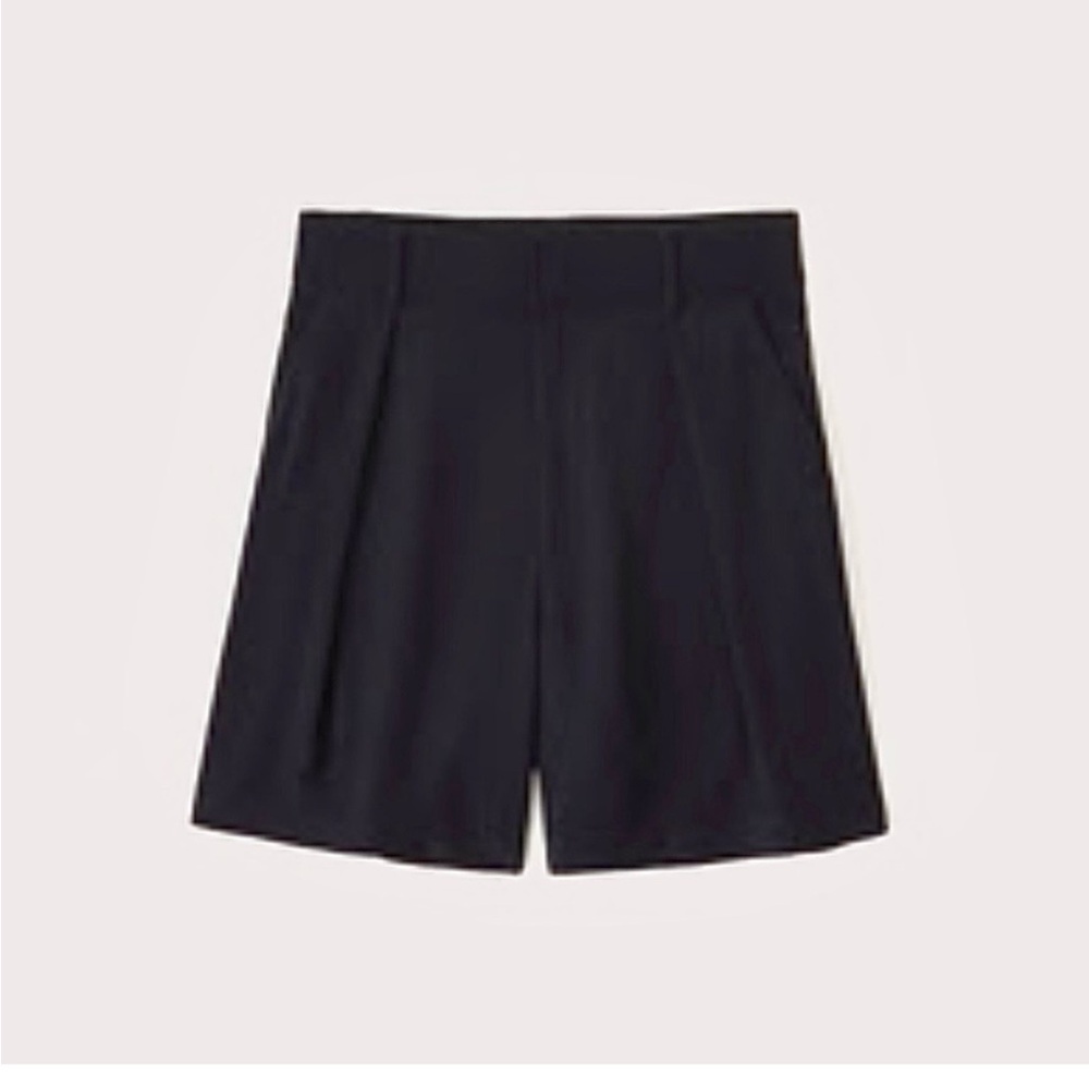 Abercrombie & Fitch Black Women's tailored shorts